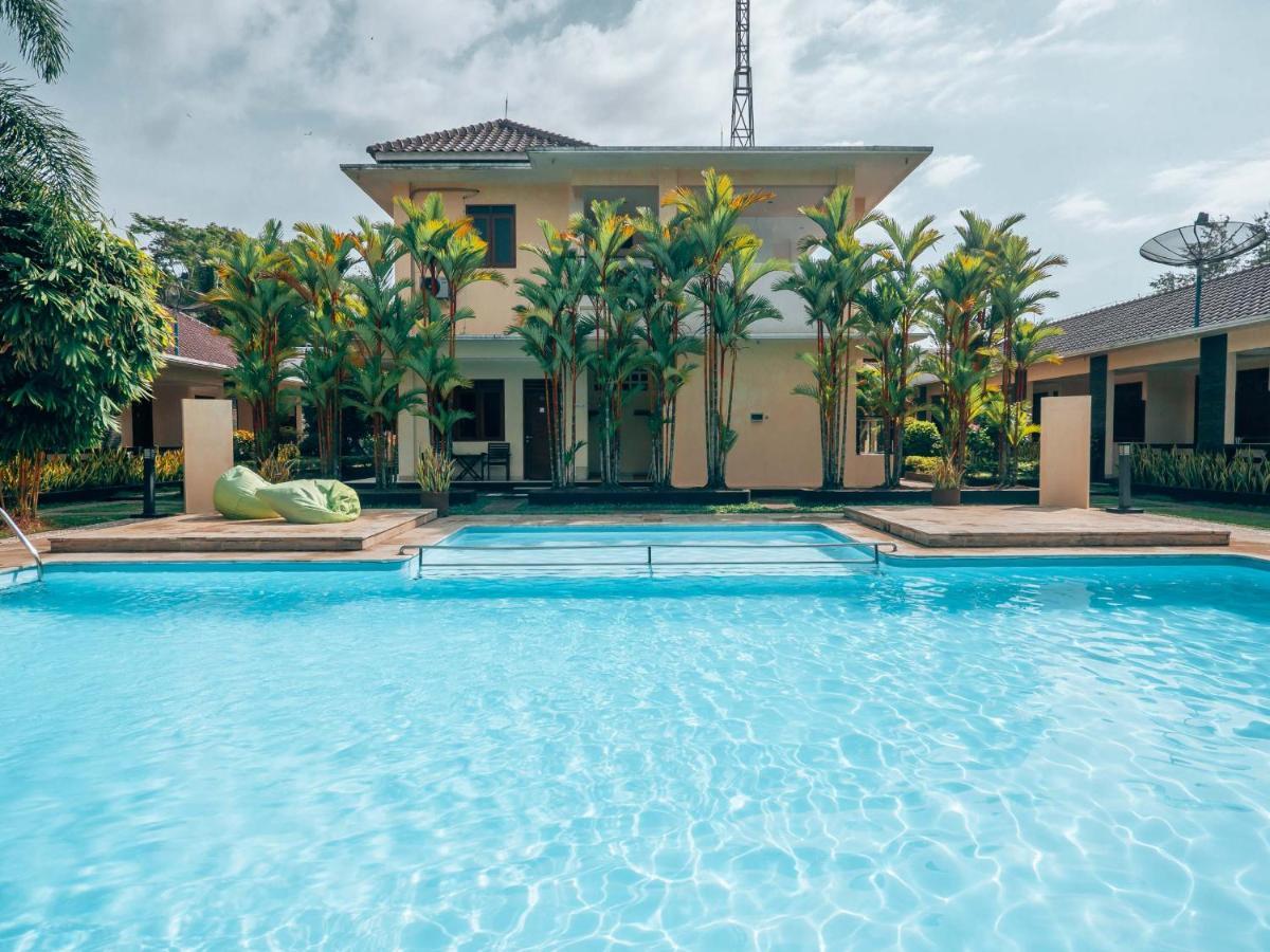 Sunrise Resort Batukaras Екстер'єр фото