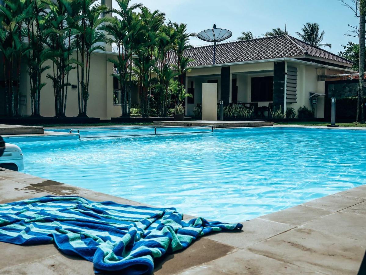 Sunrise Resort Batukaras Екстер'єр фото