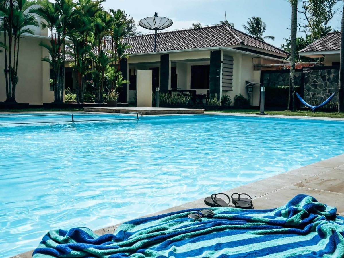 Sunrise Resort Batukaras Екстер'єр фото