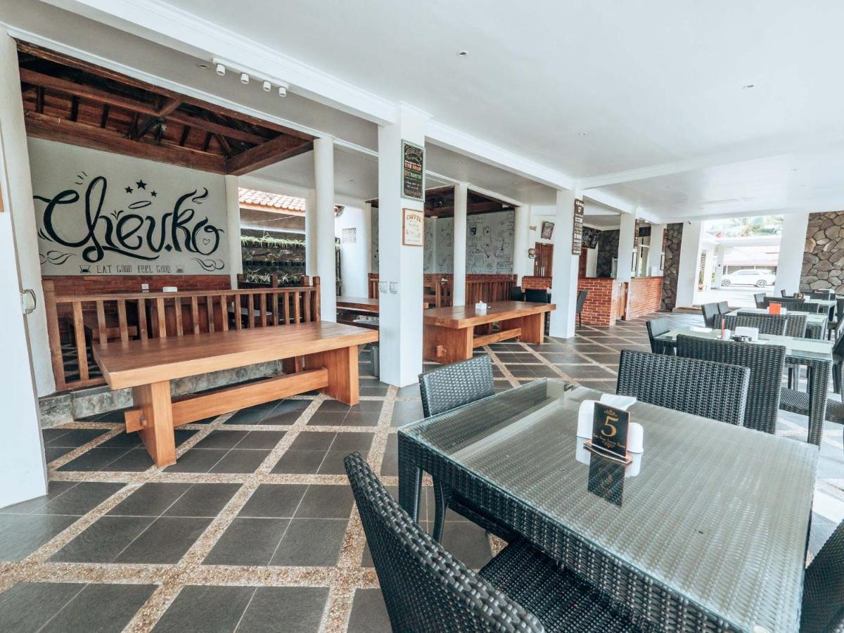 Sunrise Resort Batukaras Екстер'єр фото