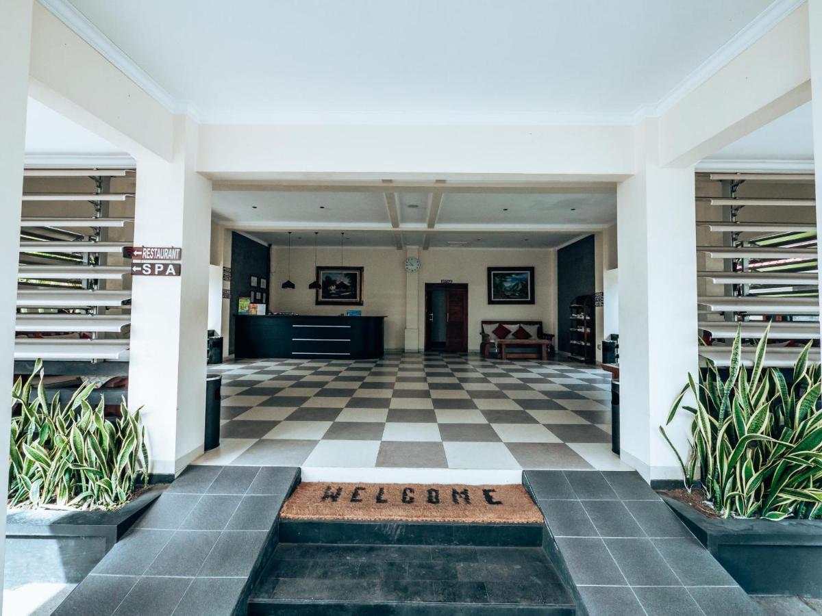 Sunrise Resort Batukaras Екстер'єр фото