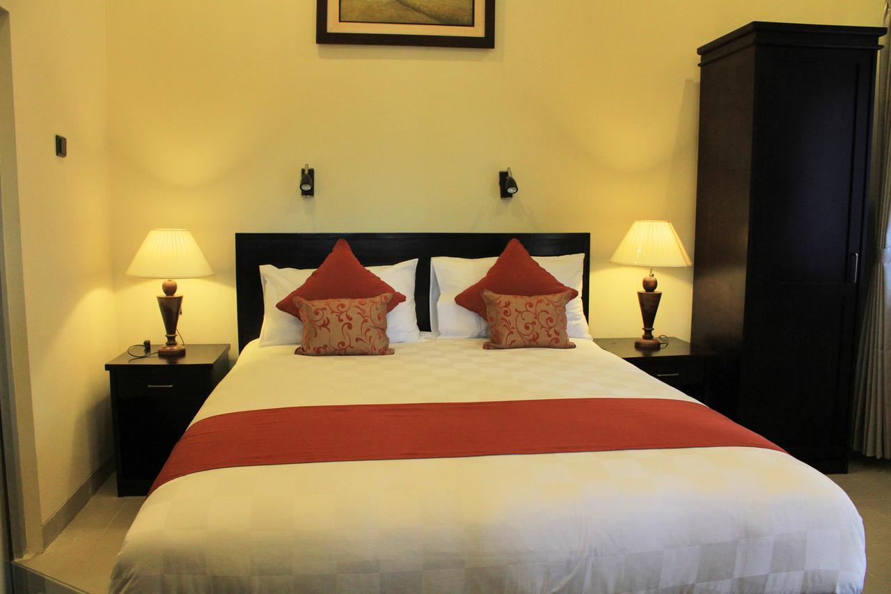 Sunrise Resort Batukaras Екстер'єр фото